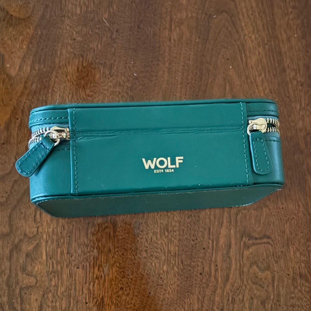 WOLF Sophia Travel Zip Jewelry Case - Green Leather - Picture 4 of 6